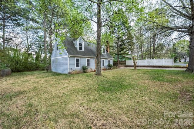 6515 Burning Bush Court, Charlotte, NC 28227