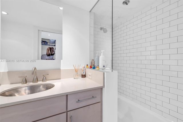 11 Island Ave 411, Miami Beach, FL 33139