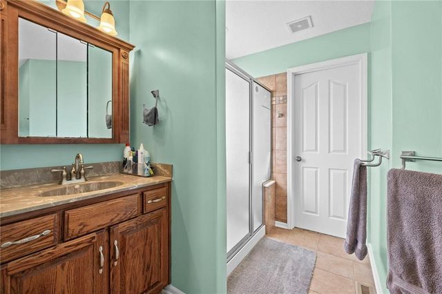 713 Hidden Meadows Court, Paola, KS 66071