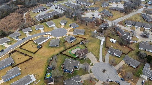 713 Hidden Meadows Court, Paola, KS 66071