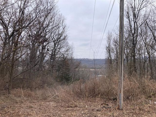 000 W Circle Drive, Greenland, AR 72701