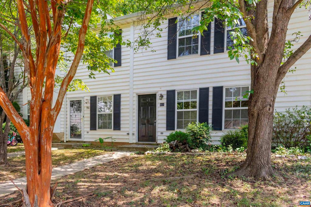 988 TOWNE LN, Charlottesville, VA 22901