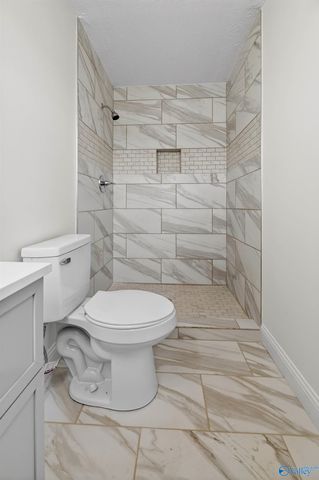 2610 Barnes Drive, Gadsden, AL 35903