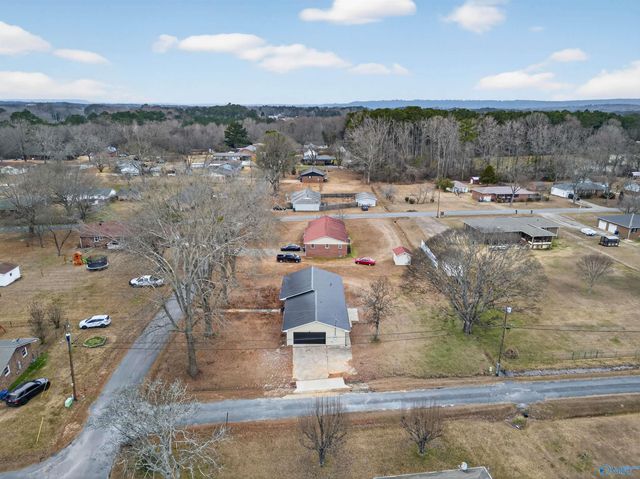 2610 Barnes Drive, Gadsden, AL 35903