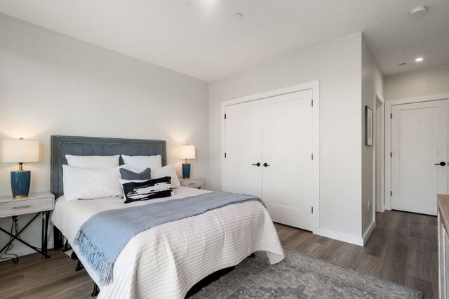 10 Somerset 402U, Winthrop, MA 02152