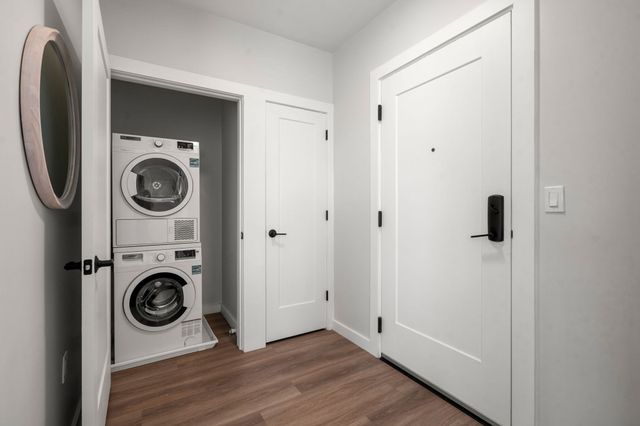 10 Somerset 402U, Winthrop, MA 02152