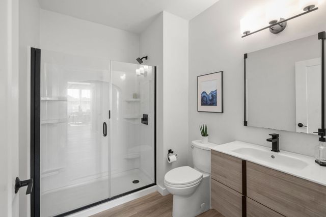 10 Somerset 402U, Winthrop, MA 02152