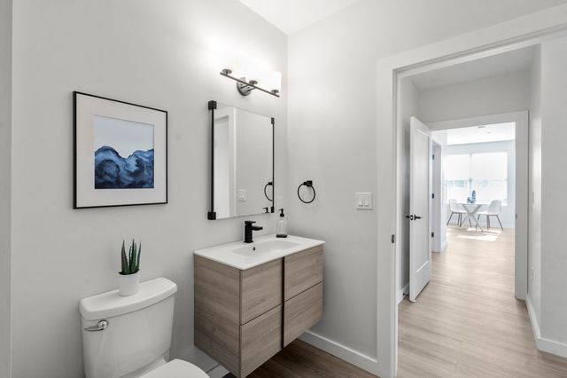 10 Somerset 402U, Winthrop, MA 02152