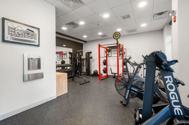 10 Somerset 402U, Winthrop, MA 02152