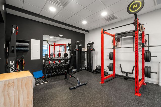 10 Somerset 402U, Winthrop, MA 02152