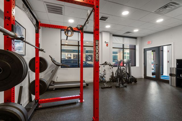 10 Somerset 402U, Winthrop, MA 02152