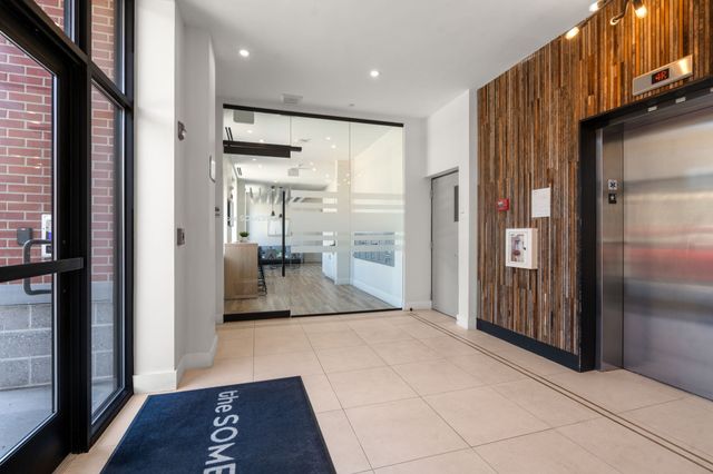 10 Somerset 402U, Winthrop, MA 02152