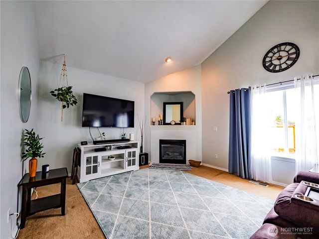 9121 Paradise View Street SE, Yelm, WA 98597
