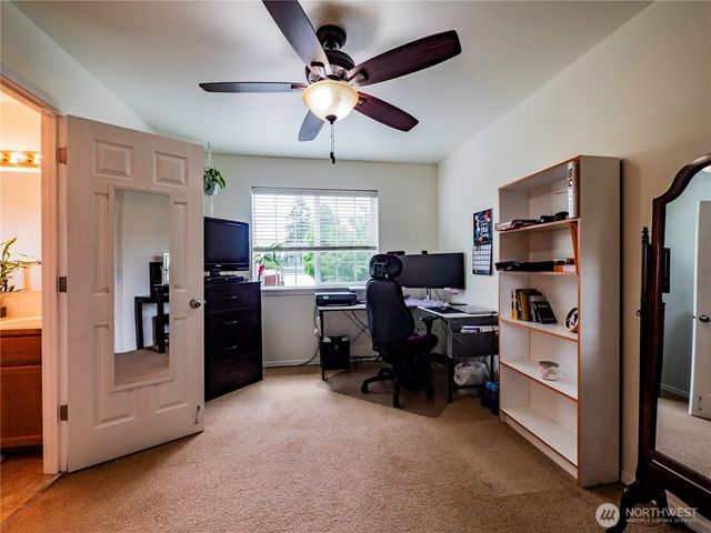 9121 Paradise View Street SE, Yelm, WA 98597