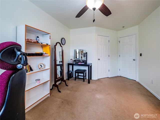 9121 Paradise View Street SE, Yelm, WA 98597