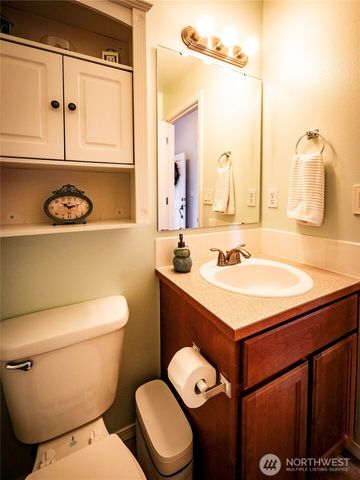 9121 Paradise View Street SE, Yelm, WA 98597
