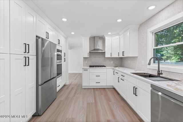 6 Geanne Way, Marlboro, NJ 07746