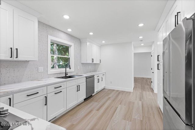 6 Geanne Way, Marlboro, NJ 07746