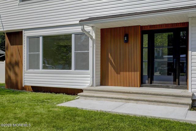6 Geanne Way, Marlboro, NJ 07746