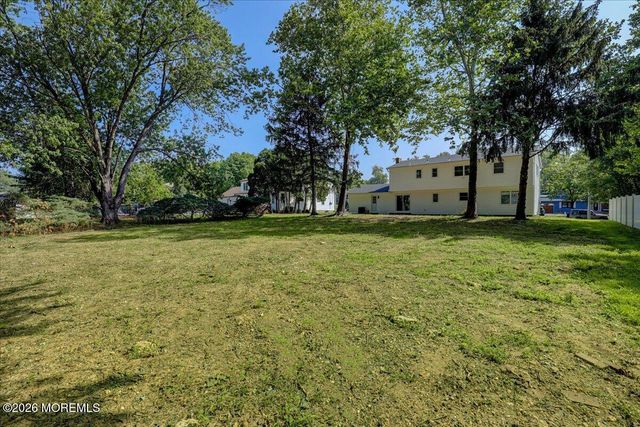 6 Geanne Way, Marlboro, NJ 07746