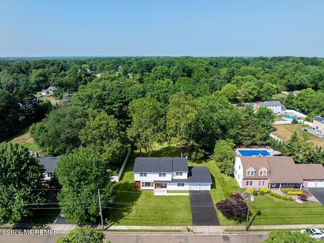 6 Geanne Way, Marlboro, NJ 07746