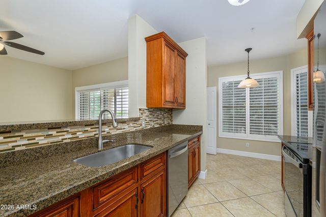 14950 W MOUNTAIN VIEW Boulevard 7302, Surprise, AZ 85374