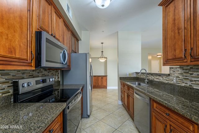 14950 W MOUNTAIN VIEW Boulevard 7302, Surprise, AZ 85374
