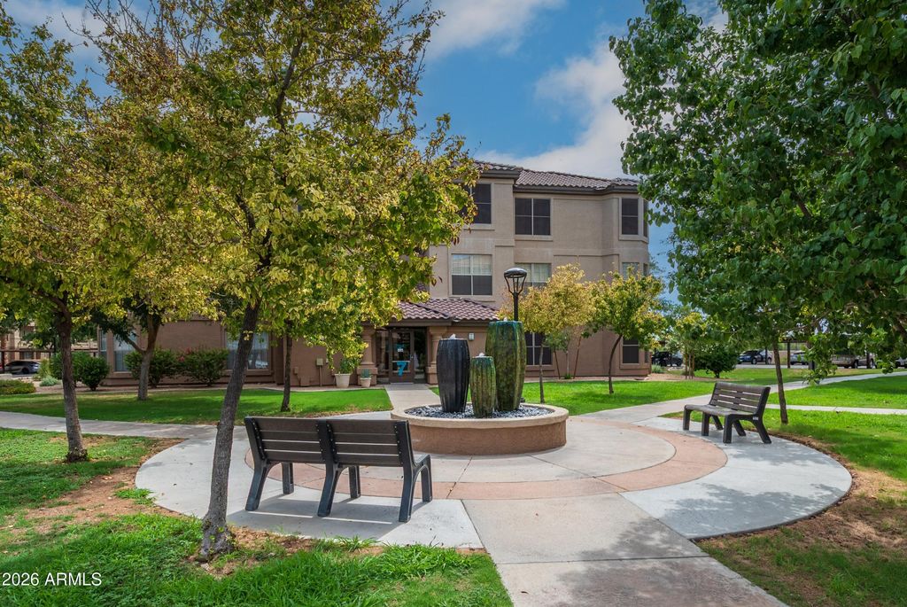 14950 W MOUNTAIN VIEW Boulevard 7302, Surprise, AZ 85374