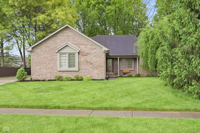 5475 Steven Drive, Greenwood, IN 46142
