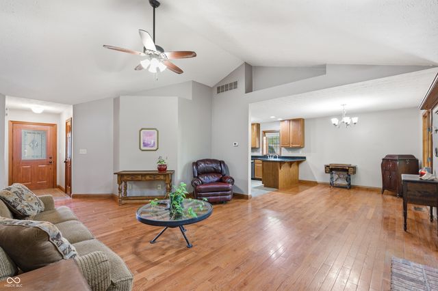 5475 Steven Drive, Greenwood, IN 46142