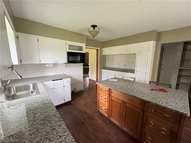 322 W Main Street, Canfield, OH 44406