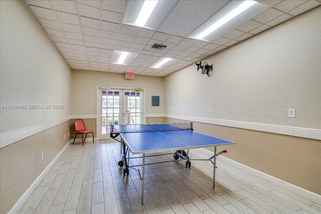 2570 SE 7th Pl, Homestead, FL 33033