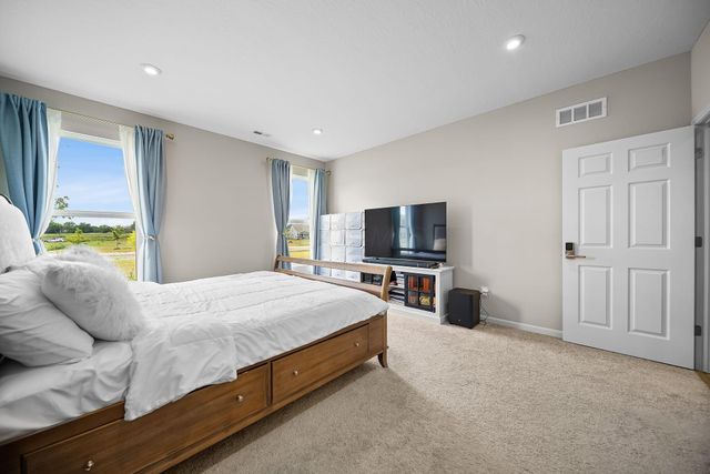 6090 Windcliff Drive E, Grove City, OH 43123