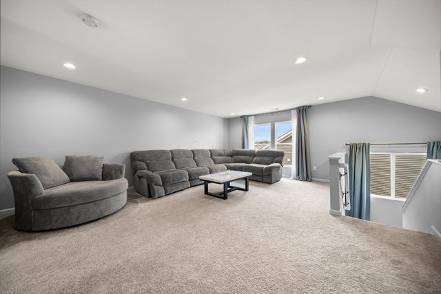 6090 Windcliff Drive E, Grove City, OH 43123