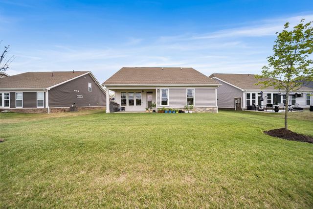 6090 Windcliff Drive E, Grove City, OH 43123