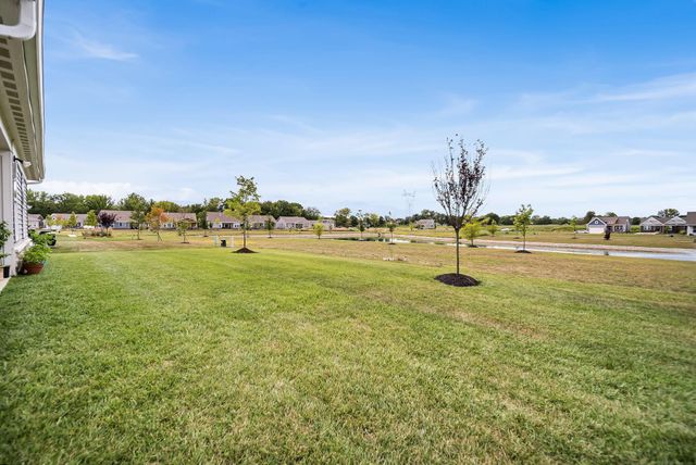 6090 Windcliff Drive E, Grove City, OH 43123