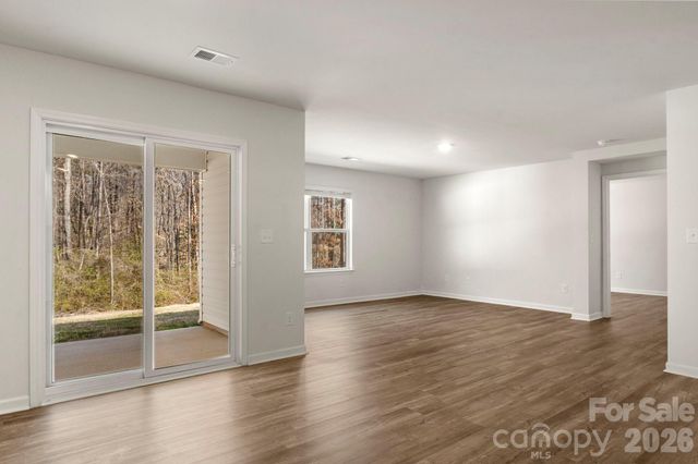 2277 Meadow Stream Drive, Sherrills Ford, NC 28673