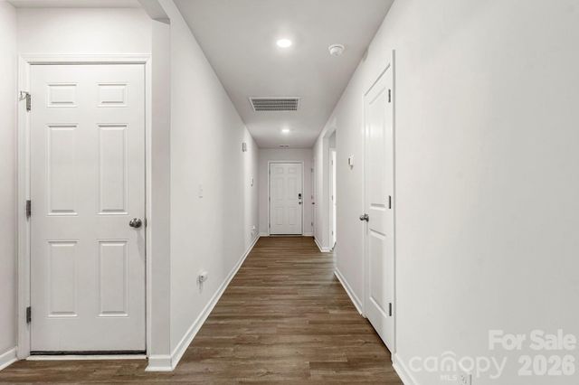 2277 Meadow Stream Drive, Sherrills Ford, NC 28673