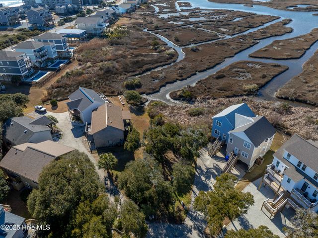320 Bay Circle, N Topsail Beach, NC 28460