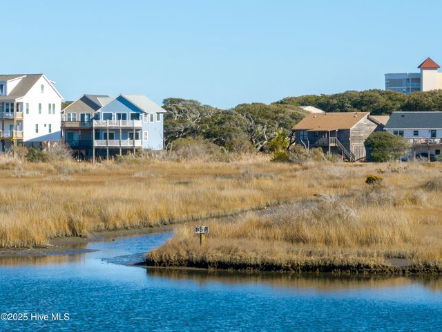 320 Bay Circle, N Topsail Beach, NC 28460
