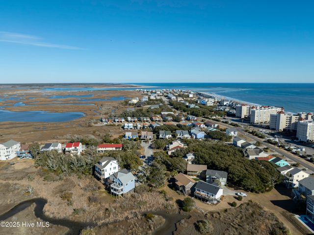 320 Bay Circle, N Topsail Beach, NC 28460
