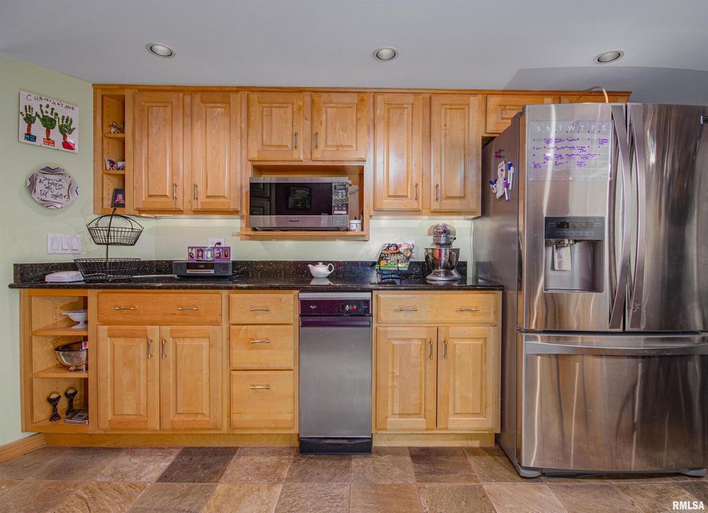 Image 11 of property listing at 1114 S Perrine Street, Centralia, IL 62801