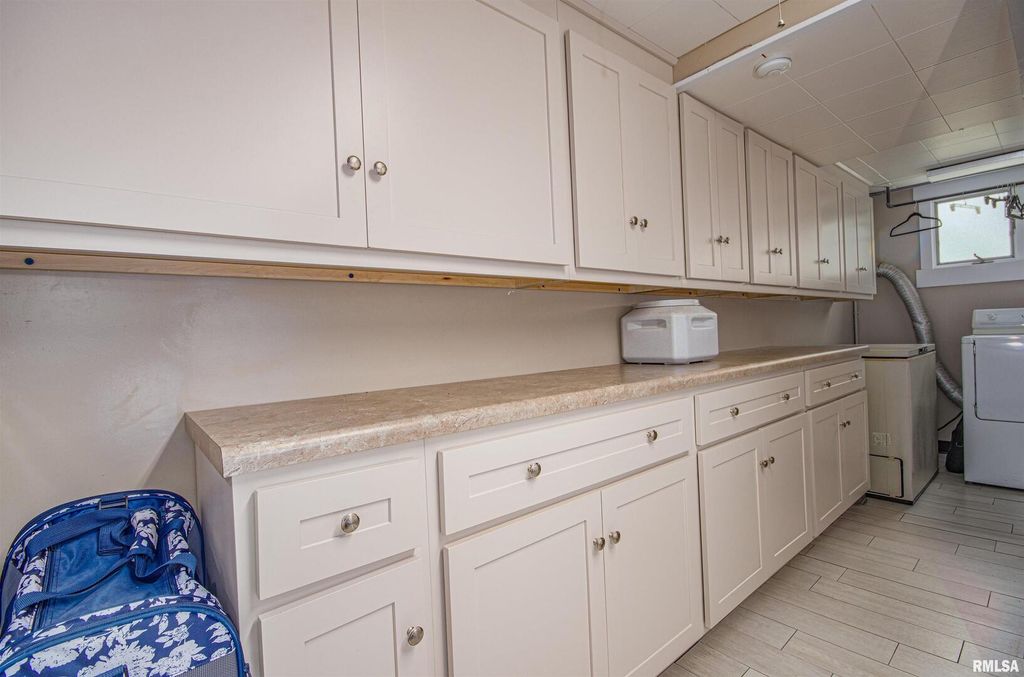 Image 16 of property listing at 1114 S Perrine Street, Centralia, IL 62801