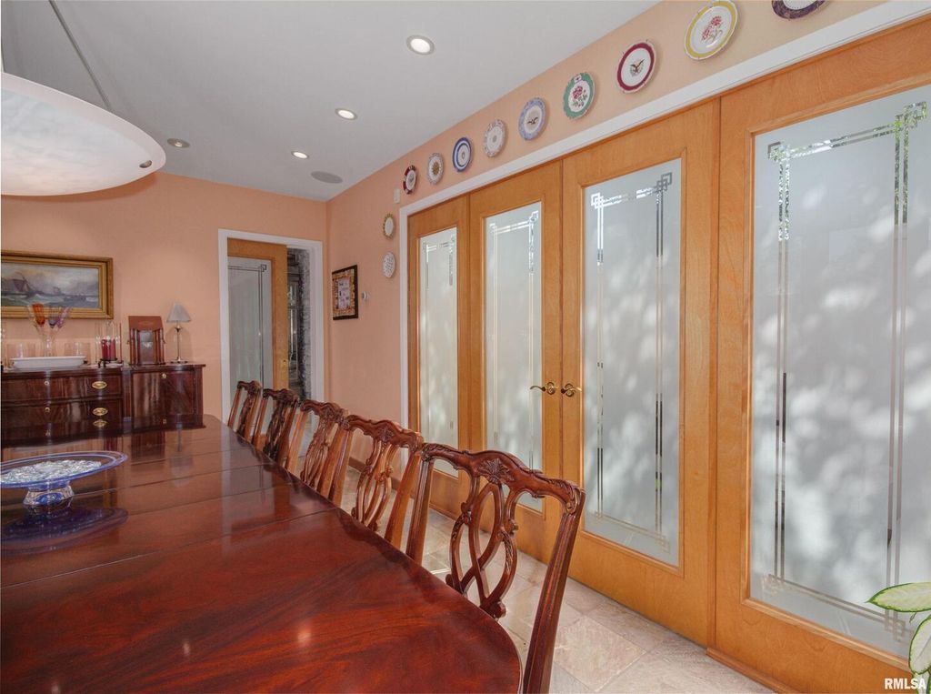 Image 20 of property listing at 1114 S Perrine Street, Centralia, IL 62801