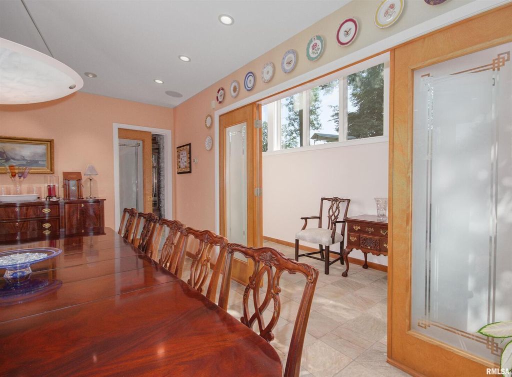 Image 21 of property listing at 1114 S Perrine Street, Centralia, IL 62801