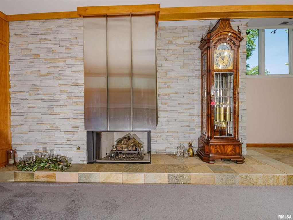 Image 23 of property listing at 1114 S Perrine Street, Centralia, IL 62801