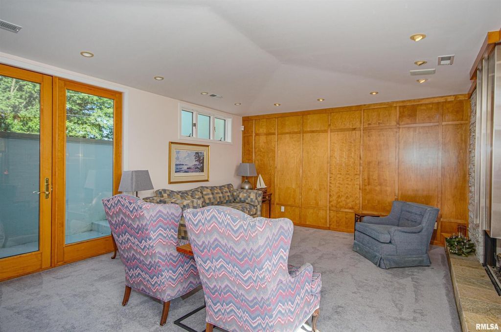 Image 24 of property listing at 1114 S Perrine Street, Centralia, IL 62801