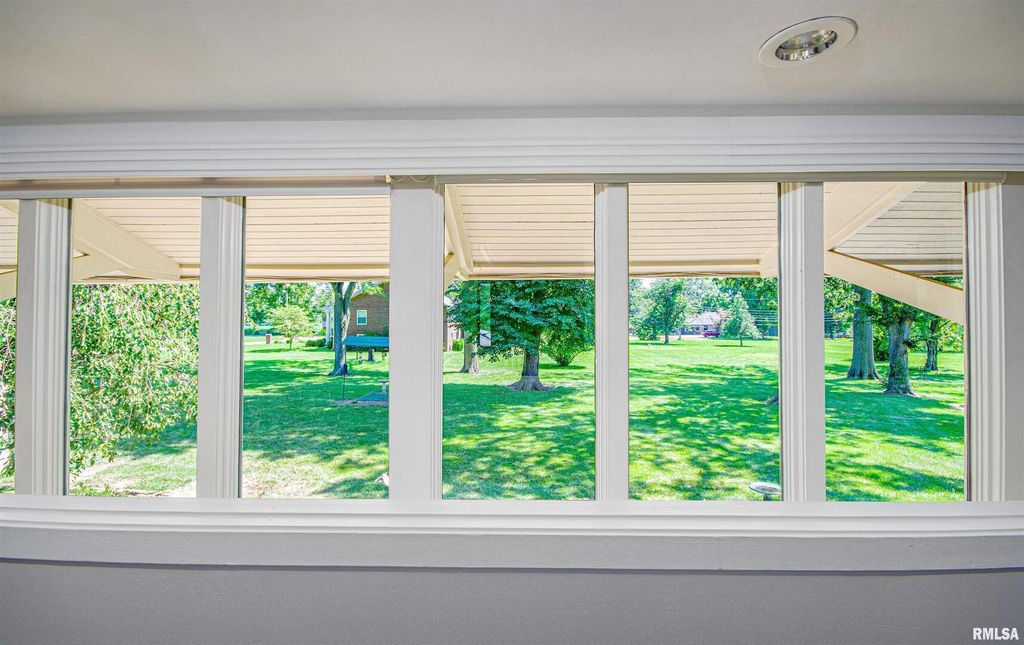 Image 47 of property listing at 1114 S Perrine Street, Centralia, IL 62801