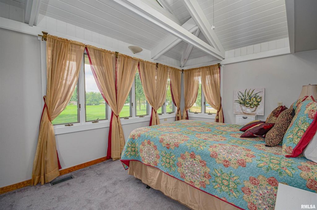 Image 49 of property listing at 1114 S Perrine Street, Centralia, IL 62801