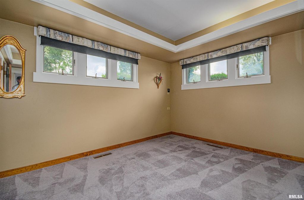 Image 54 of property listing at 1114 S Perrine Street, Centralia, IL 62801